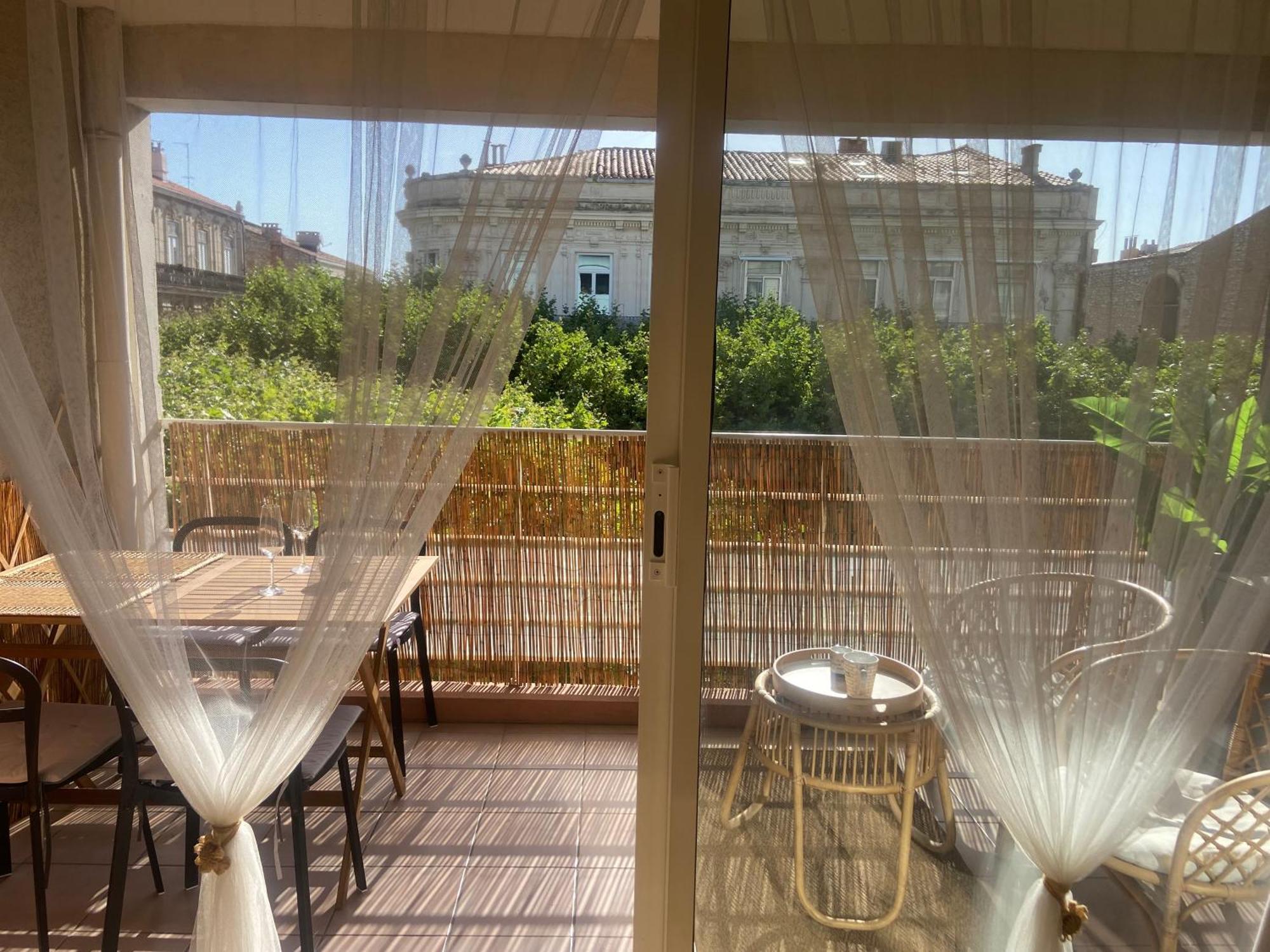 Charmant Appartement Central Terrasse Proche Gare Sète Extérieur photo