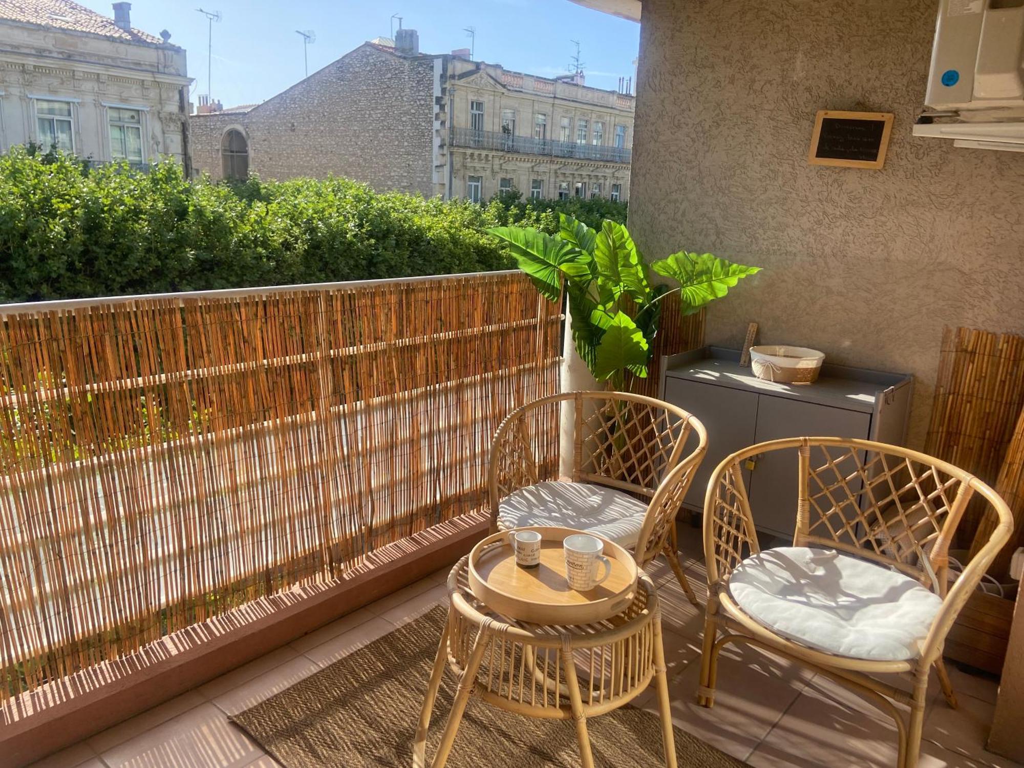 Charmant Appartement Central Terrasse Proche Gare Sète Extérieur photo